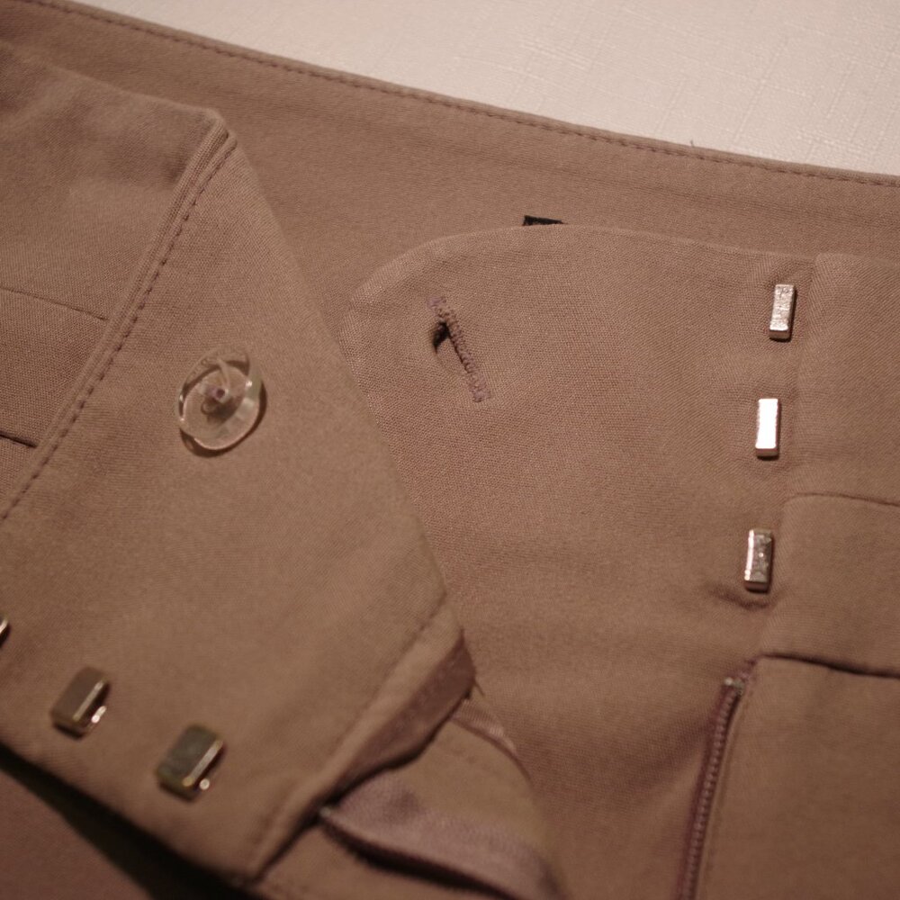 Capris - Picture 2 of 5